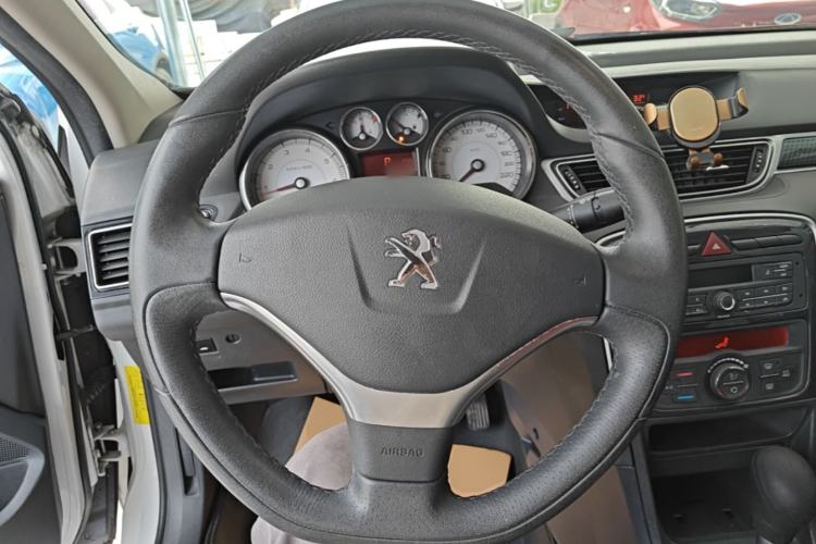 Used Peugeot 308 2014 Enjoyment Edition Classic 1.6L Automatic Fashion Model Steering Wheel