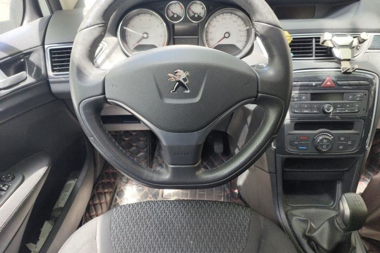 Used Peugeot 308 2014 Enjoy Edition Classic 1.6L Manual Fashion Model Steering Wheel