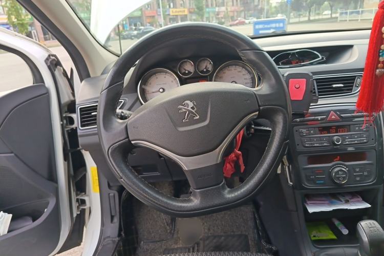 Used Peugeot 308 2014 Enjoy Edition Classic 1.6L Manual Fashion Model Steering Wheel