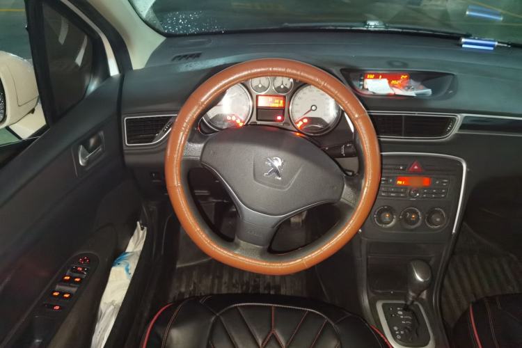 Used Peugeot 308 2014 Enjoy Edition Classic 1.6L Automatic Premium Model Steering Wheel