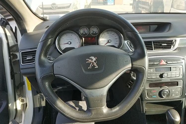 Used Peugeot 308 2014 Enjoyment Edition Classic 1.6L Automatic Fashion Model Steering Wheel