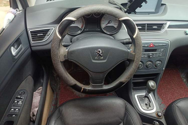 Used Peugeot 308 2014 Enjoy Edition Classic 1.6L Automatic Premium Model Steering Wheel