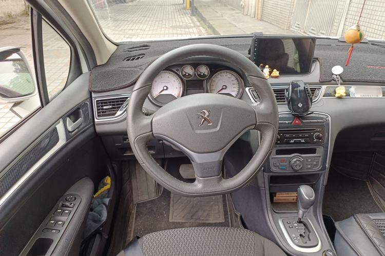 Used Peugeot 308 2014 Enjoyment Edition Classic 1.6L Automatic Fashion Model Steering Wheel