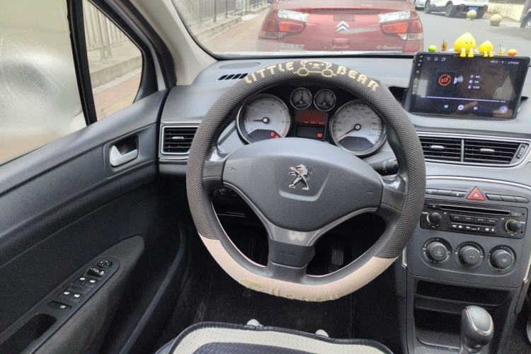 Used Peugeot 308 2014 Enjoy Edition Classic 1.6L Automatic Premium Model Steering Wheel