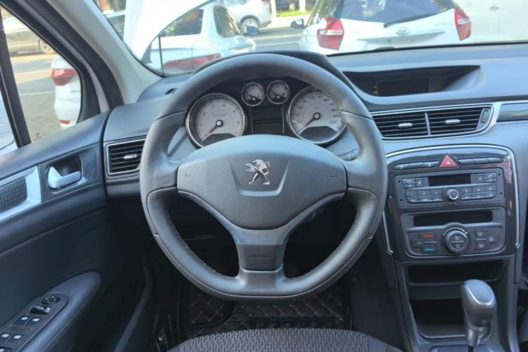 Used Peugeot 308 2014 Enjoyment Edition Classic 1.6L Automatic Fashion Model Steering Wheel