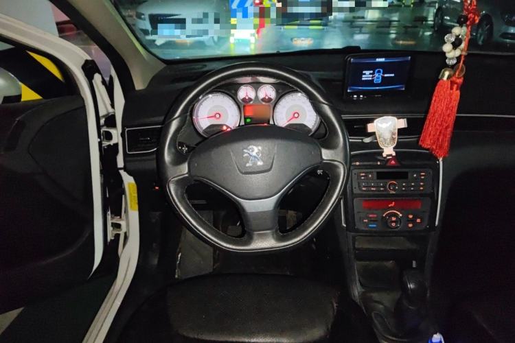 Used Peugeot 308 2014 Enjoy Edition Classic 1.6L Manual Fashion Model Steering Wheel