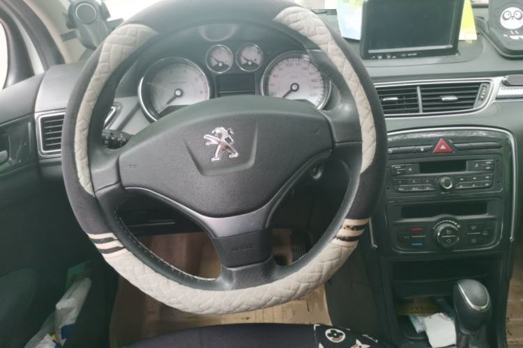 Used Peugeot 308 2014 Enjoy Edition Classic 1.6L Automatic Premium Model Steering Wheel