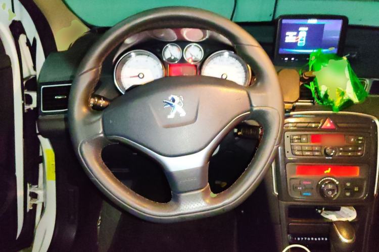 Used Peugeot 308 2014 Enjoy Edition Classic 1.6L Automatic Premium Model Steering Wheel