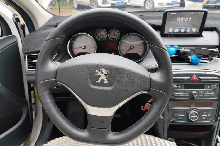 Used Peugeot 308 2014 Enjoy Edition Classic 1.6L Manual Fashion Model Steering Wheel