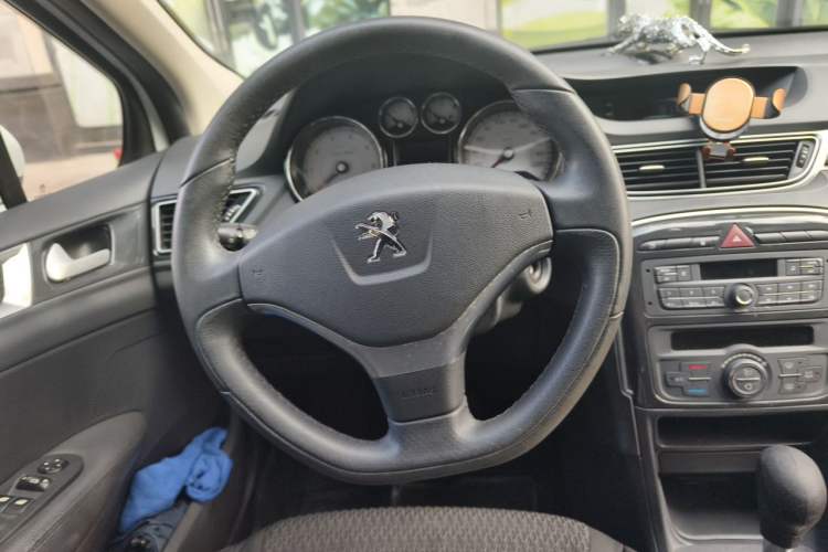 Used Peugeot 308 2014 Enjoyment Edition Classic 1.6L Automatic Fashion Model Steering Wheel