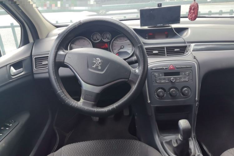 Used Peugeot 308 2014 Enjoy Edition Classic 1.6L Manual YouShang Model Steering Wheel