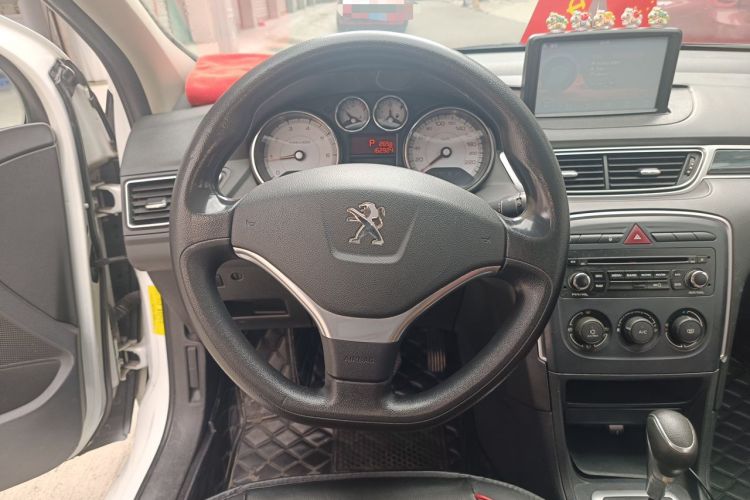 Used Peugeot 308 2014 Enjoy Edition Classic 1.6L Automatic Premium Model Steering Wheel