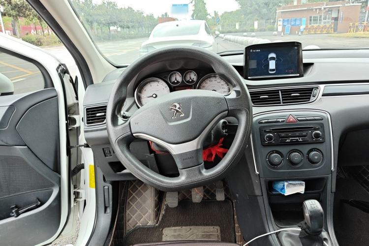 Used Peugeot 308 2014 Enjoy Edition Classic 1.6L Manual YouShang Model Steering Wheel