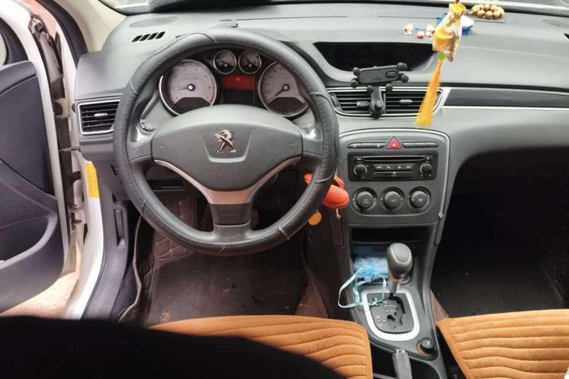Used Peugeot 308 2014 Enjoy Edition Classic 1.6L Automatic Premium Model Steering Wheel
