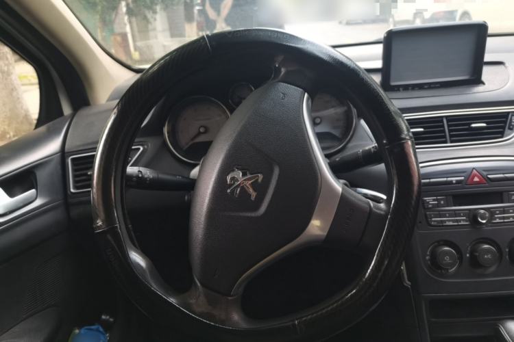 Used Peugeot 308 2014 Enjoy Edition Classic 1.6L Automatic Premium Model Steering Wheel
