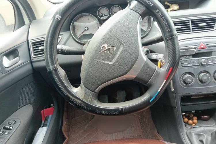 Used Peugeot 308 2014 Enjoy Edition Classic 1.6L Manual YouShang Model Steering Wheel