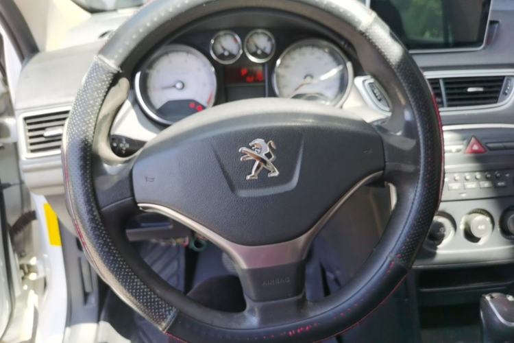 Used Peugeot 308 2014 Enjoy Edition Classic 1.6L Automatic Premium Model Steering Wheel