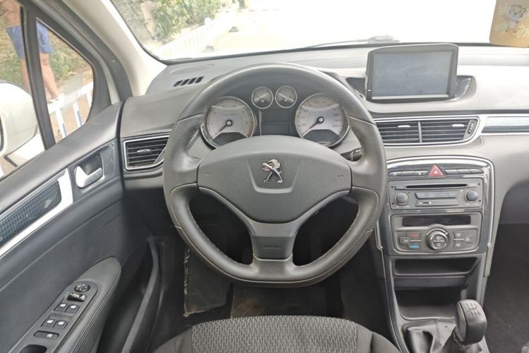 Used Peugeot 308 2014 Enjoy Edition Classic 1.6L Manual Fashion Model Steering Wheel