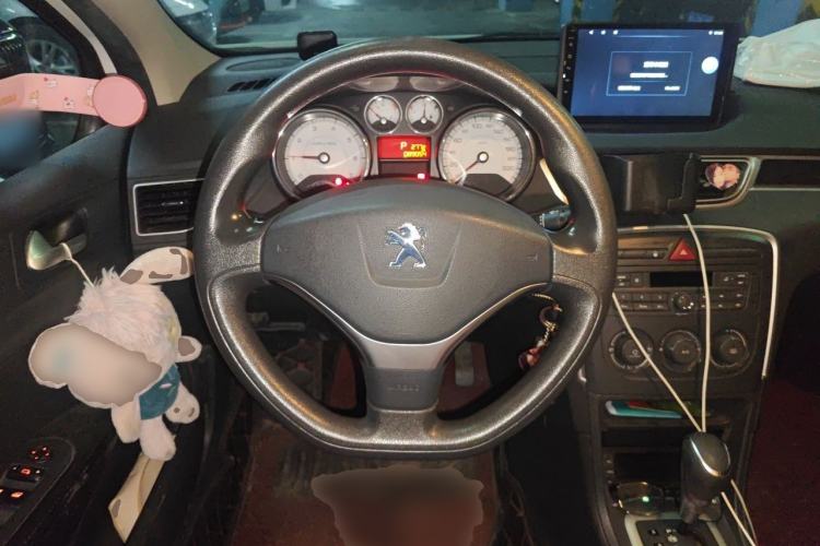 Used Peugeot 308 2014 Enjoy Edition Classic 1.6L Automatic Premium Model Steering Wheel