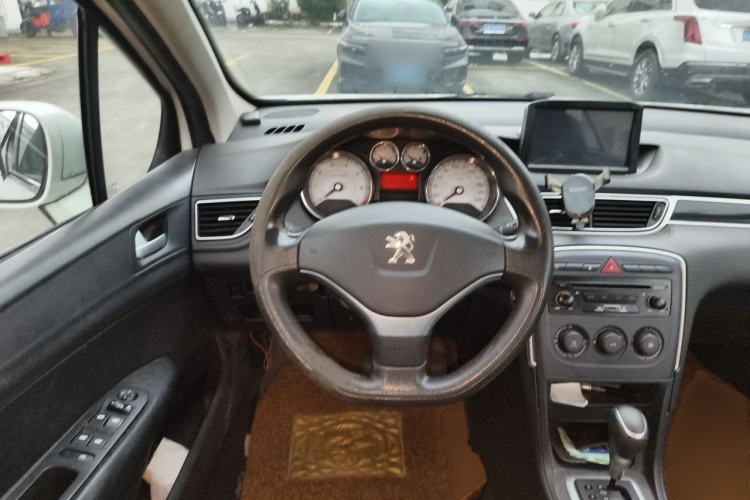 Used Peugeot 308 2014 Enjoy Edition Classic 1.6L Automatic Premium Model Steering Wheel