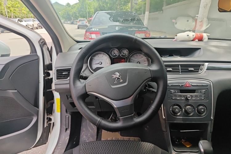 Used Peugeot 308 2014 Enjoy Edition Classic 1.6L Manual YouShang Model Steering Wheel