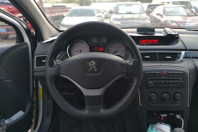 Used Peugeot 308 2014 Enjoy Edition Classic 1.6L Manual YouShang Model Steering Wheel