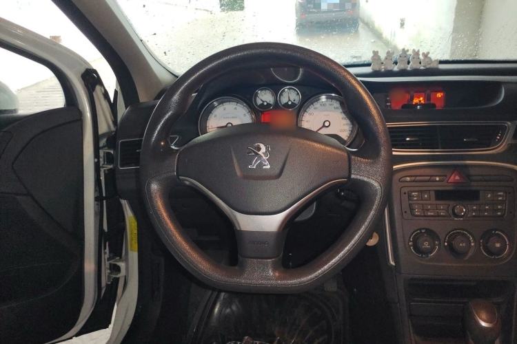 Used Peugeot 308 2014 Enjoy Edition Classic 1.6L Automatic Premium Model Steering Wheel