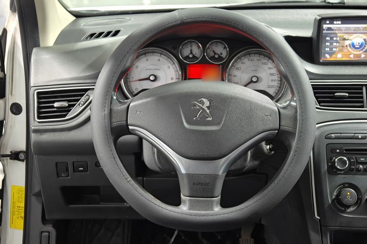 Used Peugeot 308 2014 Enjoy Edition Classic 1.6L Manual YouShang Model Steering Wheel