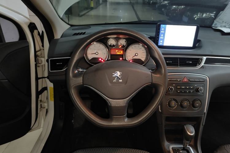 Used Peugeot 308 2014 Enjoy Edition Classic 1.6L Automatic Premium Model Steering Wheel