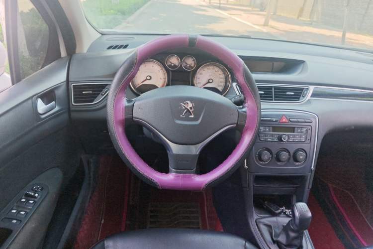 Used Peugeot 308 2014 Enjoy Edition Classic 1.6L Manual YouShang Model Steering Wheel