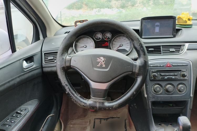 Used Peugeot 308 2014 Enjoy Edition Classic 1.6L Manual YouShang Model Steering Wheel