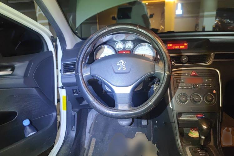 Used Peugeot 308 2014 Enjoy Edition Classic 1.6L Automatic Premium Model Steering Wheel