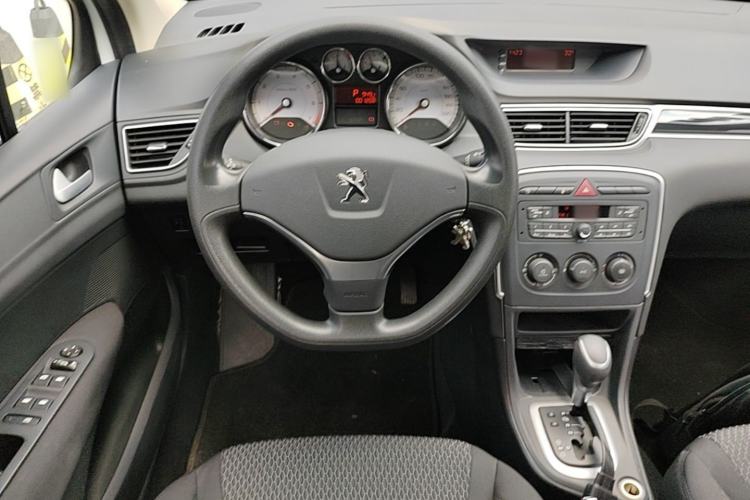 Used Peugeot 308 2014 Enjoy Edition Classic 1.6L Automatic Premium Model Steering Wheel
