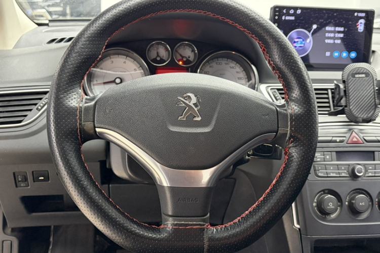 Used Peugeot 308 2014 Enjoy Edition Classic 1.6L Manual YouShang Model Steering Wheel