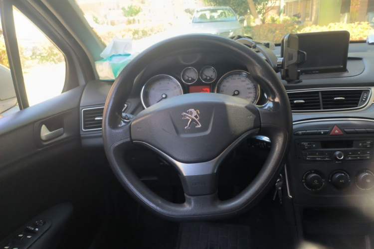 Used Peugeot 308 2014 Enjoy Edition Classic 1.6L Automatic Premium Model Steering Wheel