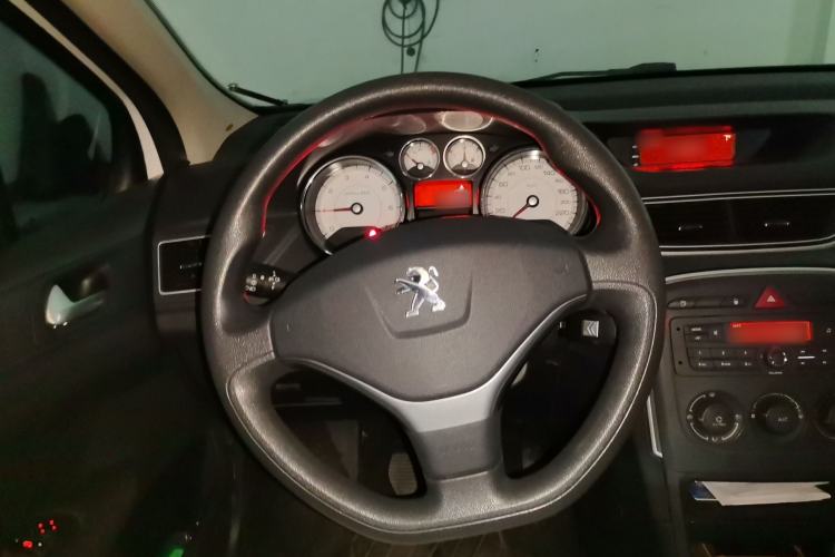 Used Peugeot 308 2014 Enjoy Edition Classic 1.6L Manual YouShang Model Steering Wheel