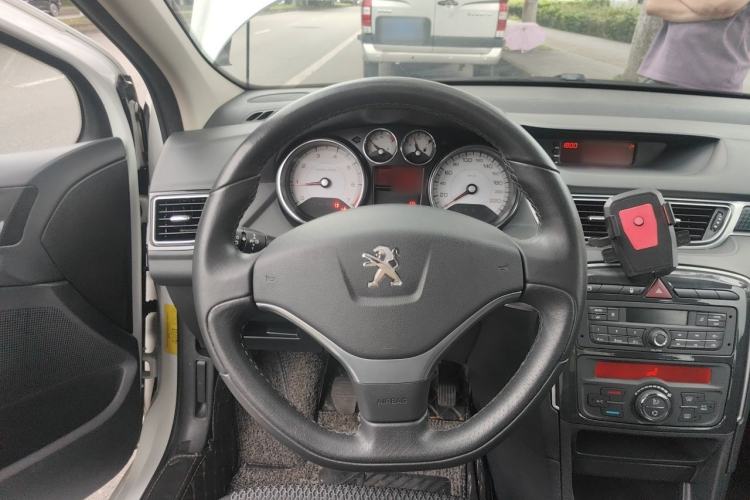 Used Peugeot 308 2014 Enjoy Edition Classic 1.6L Manual Fashion Model Steering Wheel