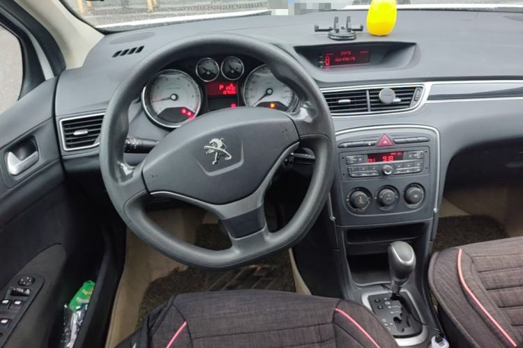 Used Peugeot 308 2014 Enjoy Edition Classic 1.6L Automatic Premium Model Steering Wheel