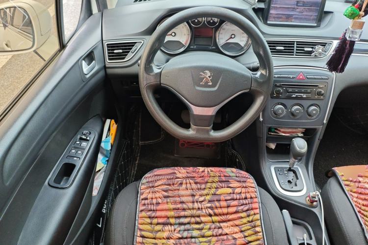 Used Peugeot 308 2014 Enjoy Edition Classic 1.6L Automatic Premium Model Steering Wheel