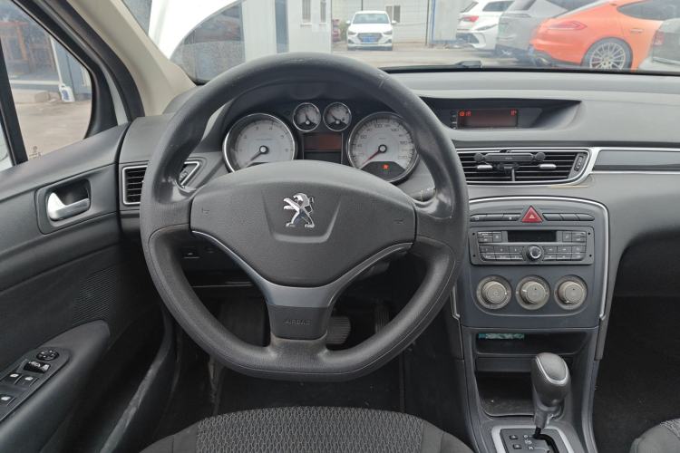 Used Peugeot 308 2014 Enjoy Edition Classic 1.6L Automatic Premium Model Steering Wheel