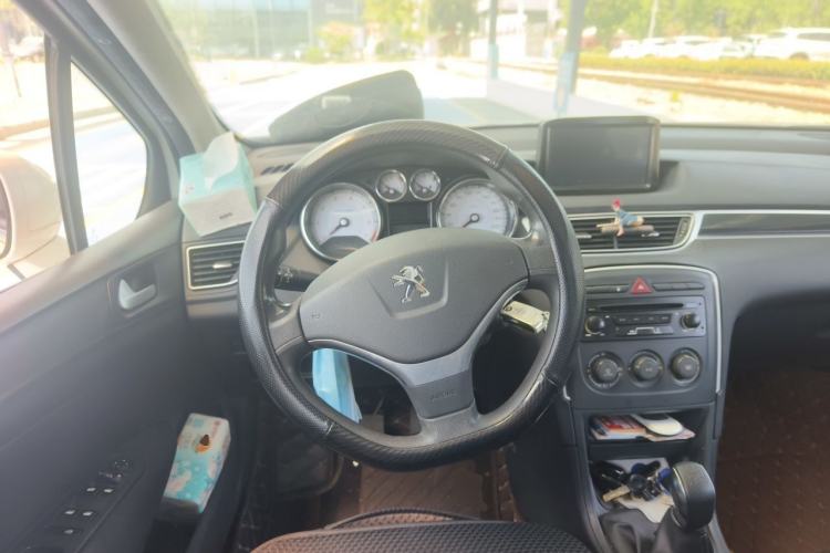 Used Peugeot 308 2014 Enjoy Edition Classic 1.6L Manual YouShang Model Steering Wheel