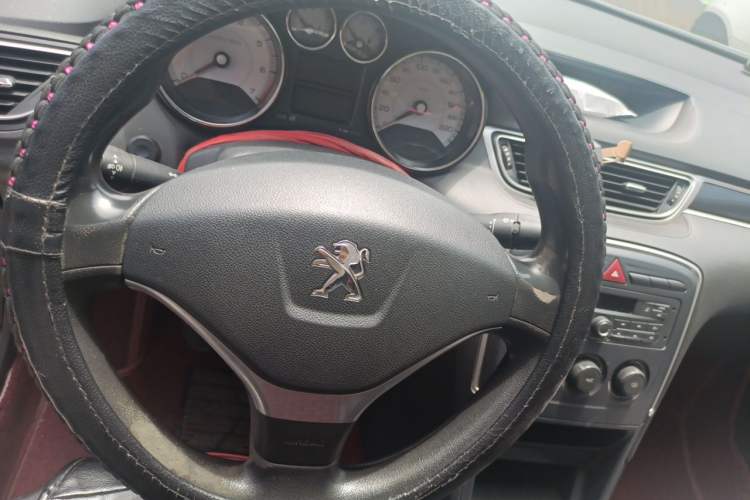 Used Peugeot 308 2014 Enjoy Edition Classic 1.6L Manual YouShang Model Steering Wheel