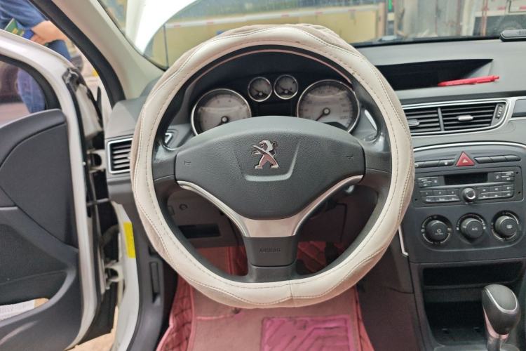 Used Peugeot 308 2014 Enjoy Edition Classic 1.6L Automatic Premium Model Steering Wheel