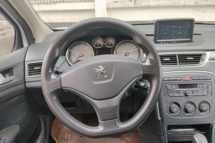 Used Peugeot 308 2014 Enjoy Edition Classic 1.6L Automatic Premium Model Steering Wheel