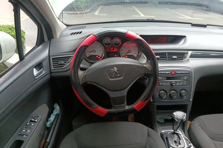 Used Peugeot 308 2014 Enjoy Edition Classic 1.6L Automatic Premium Model Steering Wheel
