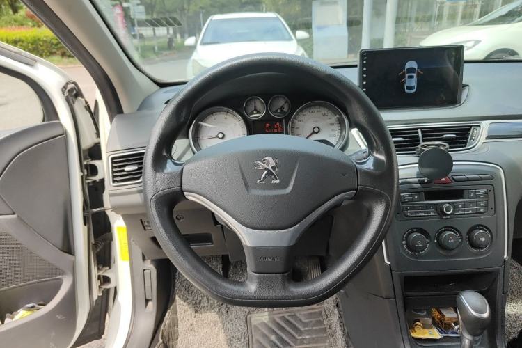 Used Peugeot 308 2014 Enjoy Edition Classic 1.6L Automatic Premium Model Steering Wheel