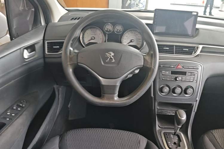 Used Peugeot 308 2014 Enjoy Edition Classic 1.6L Automatic Premium Model Steering Wheel