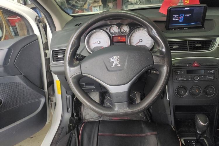 Used Peugeot 308 2014 Enjoy Edition Classic 1.6L Automatic Premium Model Steering Wheel