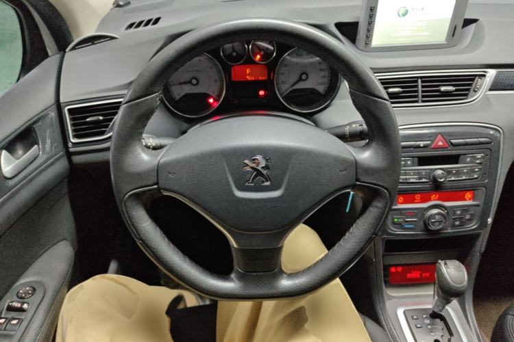 Used Peugeot 308 2014 Enjoy Edition Classic 1.6L Automatic Premium Model Steering Wheel