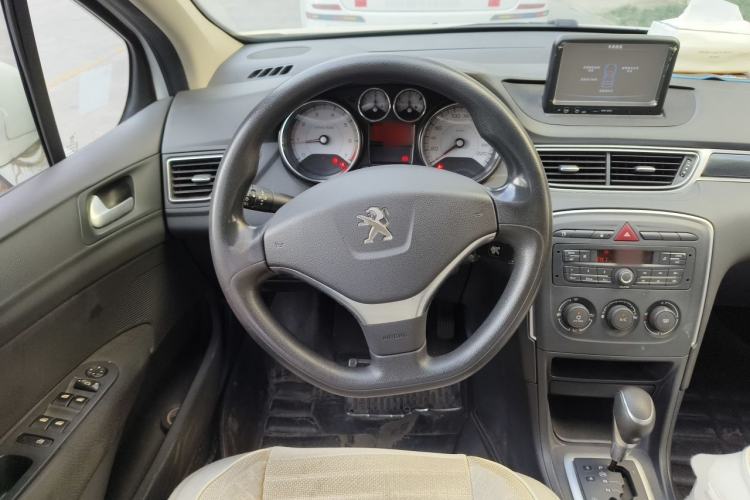 Used Peugeot 308 2014 Enjoy Edition Classic 1.6L Automatic Premium Model Steering Wheel